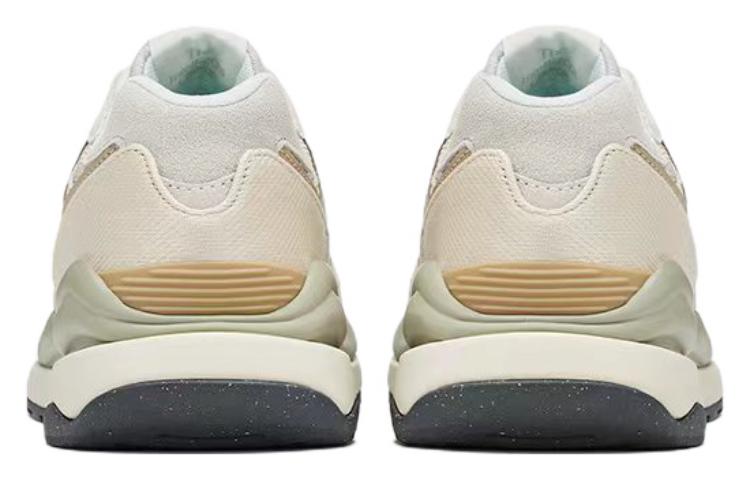 8a993350f74f823c4b7ee9c9df2ef671cf9f7042